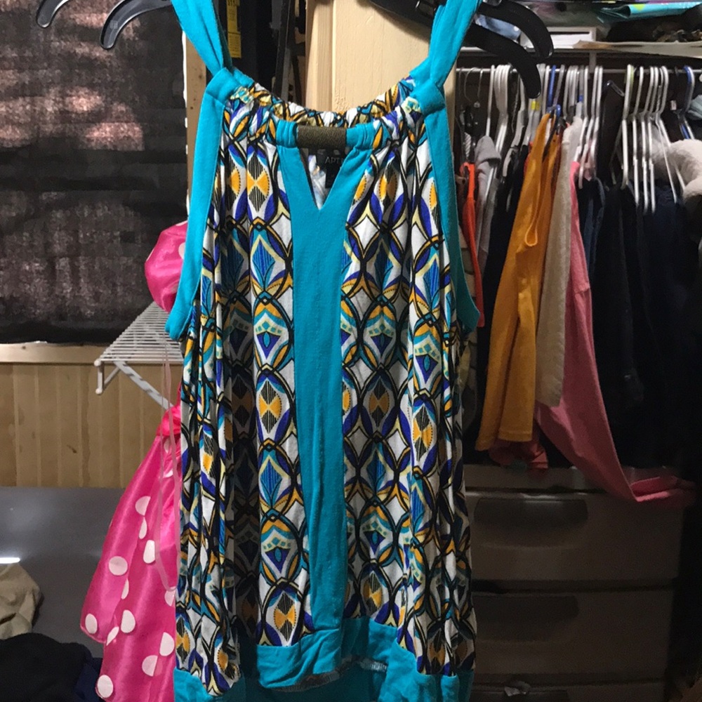 Size medium top